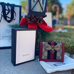 Gucci Queen Margaret Compact Wallet
